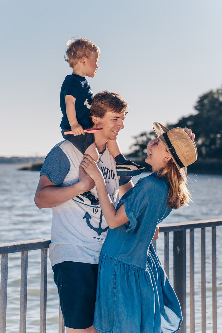 Dressing For A Family Photoshoot — Barcelona Family Photographer tips. DiaFoto — Wow Photographer in Barcelona | Premium Barcelona Photoshoot Experience