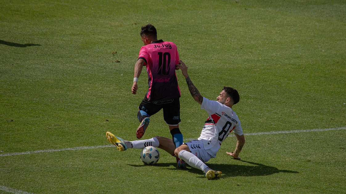 FOTOGRAFIA DEPORTIVA en Gimnasia de Jujuy vs Chacarita. Cuarta Pared