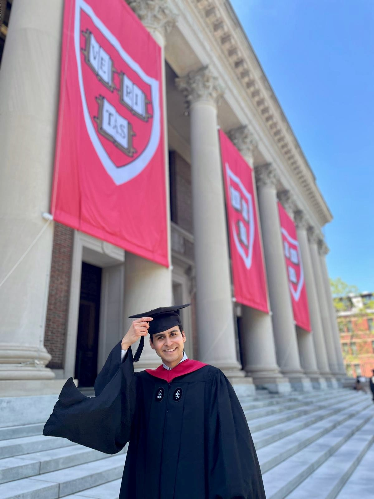 Masters graduation with Zeke. Kelly Sang, graduation and portrait photographer in Boston