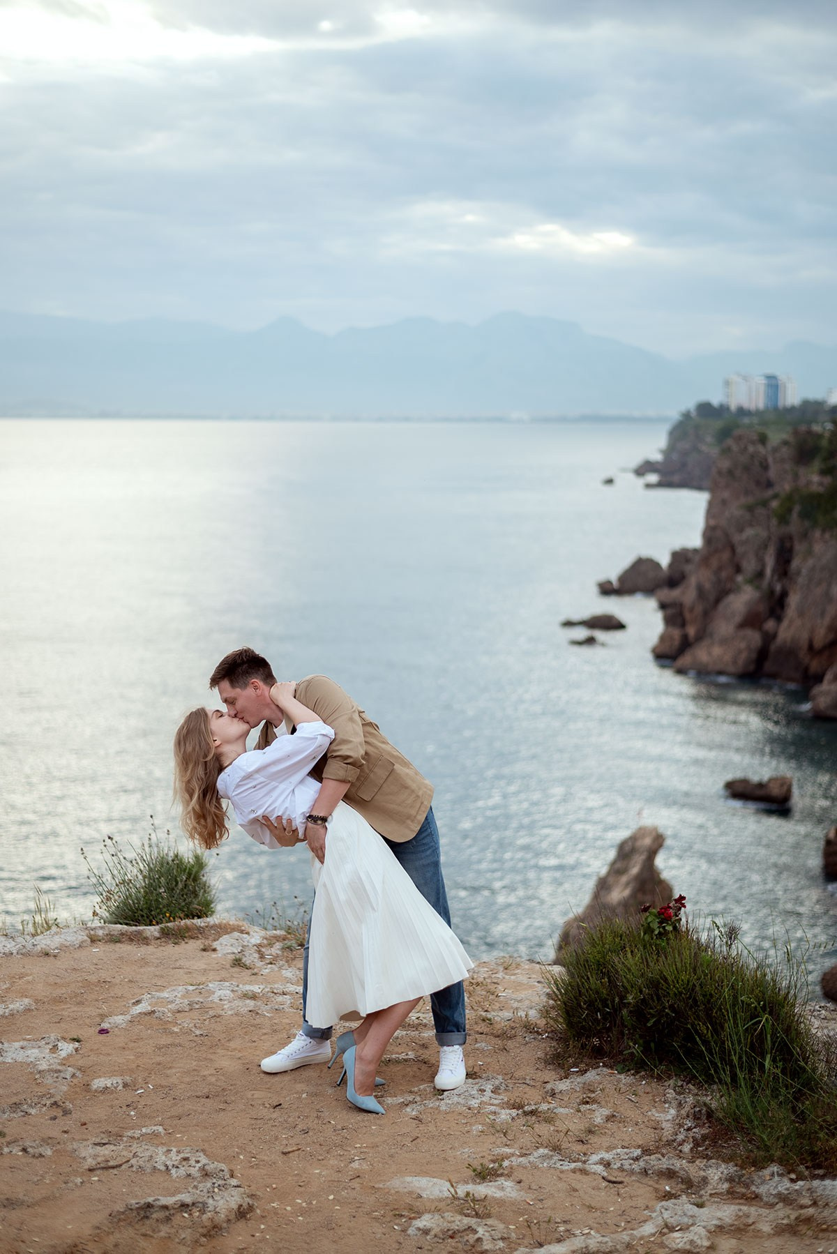 Скалы на море с шикарным видом. Фотограф Анталия, Кемер, Белек, Сиде Дарья Кая