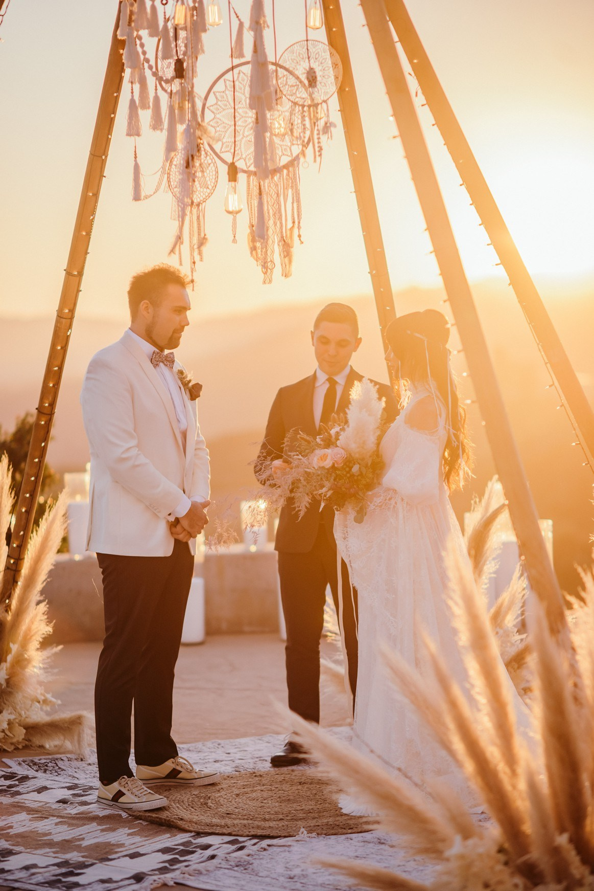 Wedding photo shoot. Wedding photographer. Wedding, maternity and family photographer in Charlotte Tasha Minn