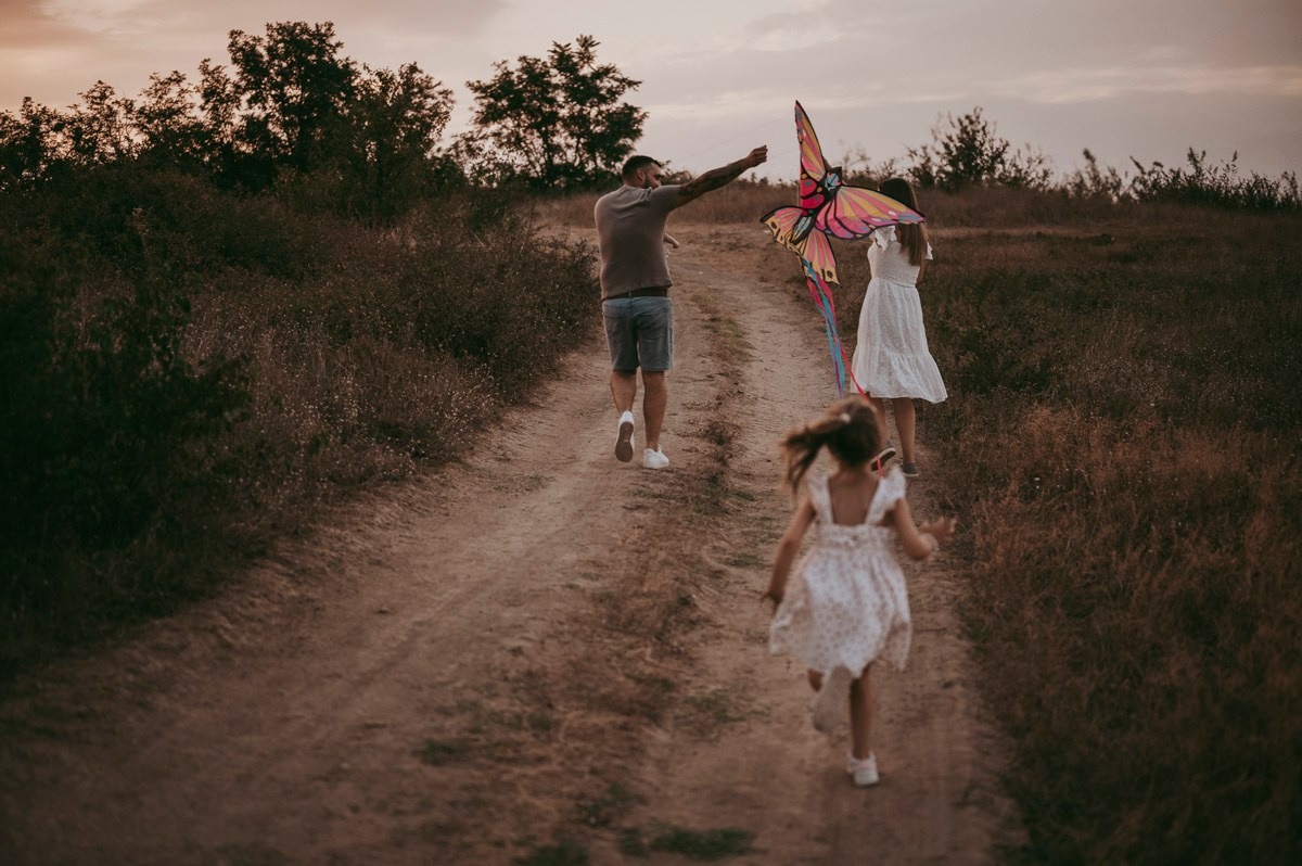 Sonja, Bojan, Nadja i Una / porodicno fotografisanje. Deciji i porodicni fotograf u Beogradu Oksana Skendzic