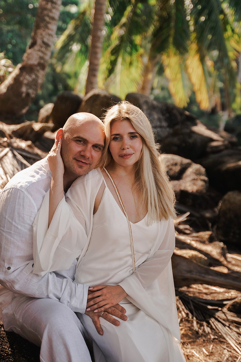 Couple Photography in Hoi An | Romantic & Timeless. Photographer in Hoi An — Veronika Guzenko. Natural photoshoots for couples, families and solo travelers. Book your shoot today