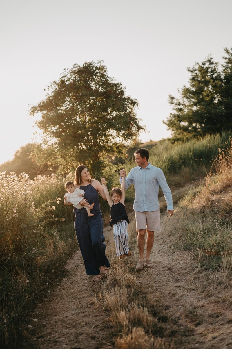 Jelena Milos Dunja i Mila / porodicno fotografisanje. Deciji i porodicni fotograf u Beogradu Oksana Skendzic