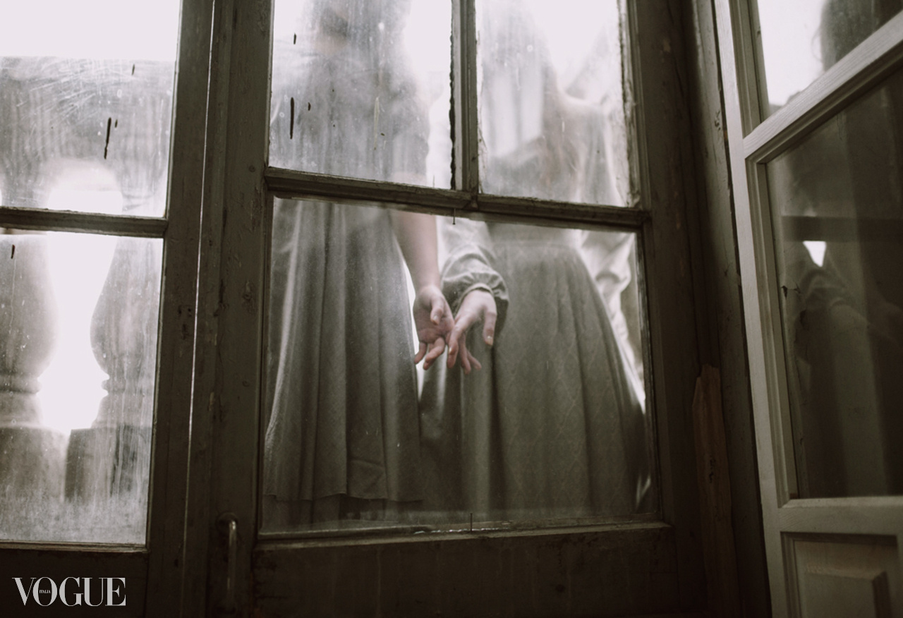 Portrait, fashion and art photography. Wedding and portrait photographer in Poland Vitali Frozen