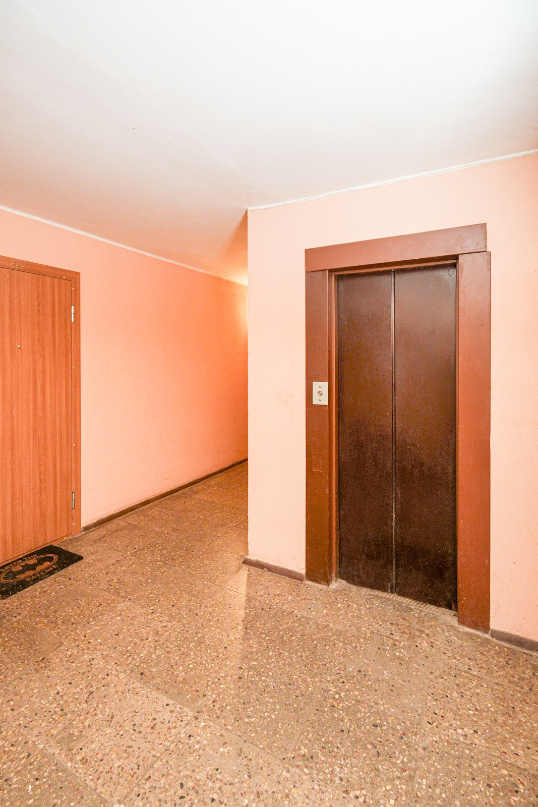 Vydūno g. 27. Elina Sapiega fotografė Vilniuje