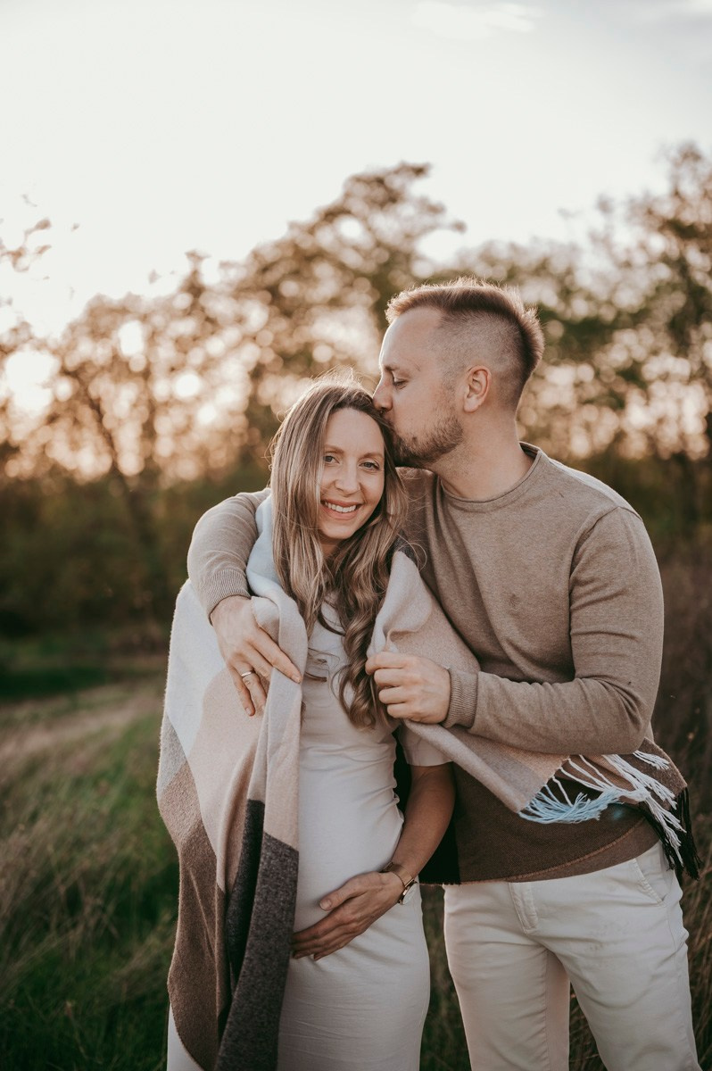 Milena / trudnicko fotografisanje sa porodicom. Deciji i porodicni fotograf u Beogradu Oksana Skendzic