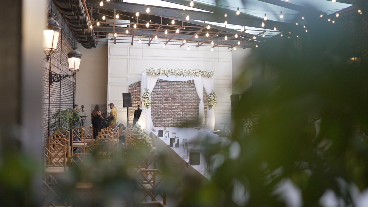 VIA / BASICO. Wedding and events photographers Studio Shalom