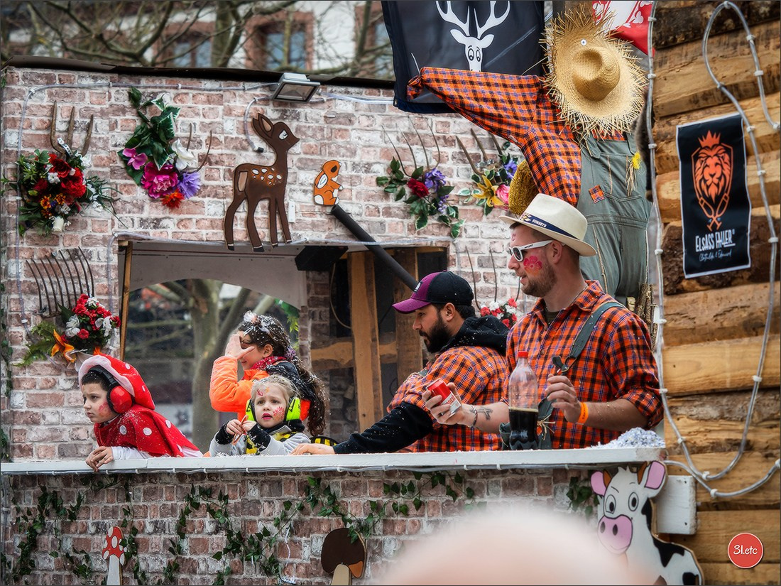 Traditional February carnival. Music, dancing, costume performances. C. Photographe à Strasbourg | Portraits, Studio, Enfants, Événements