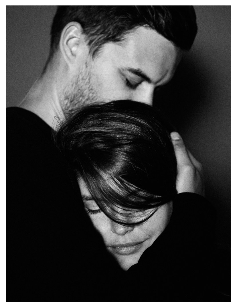 Posa di base per un servizio fotografico di coppia