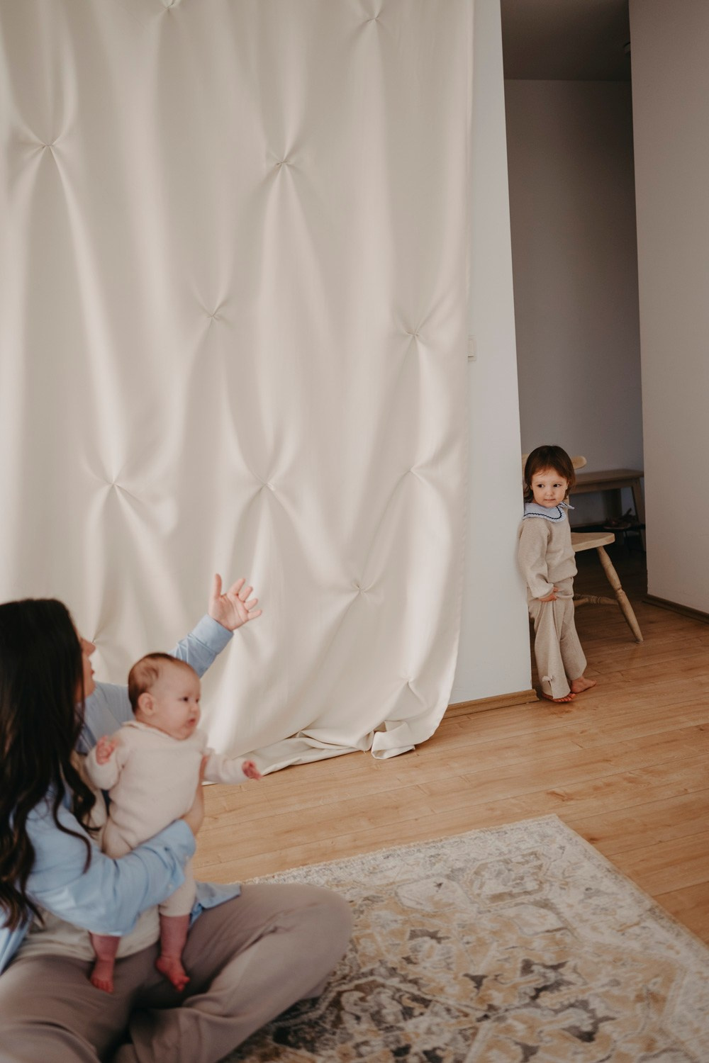 Mamine i bakine Masa i Nadja. Deciji i porodicni fotograf u Beogradu Oksana Skendzic