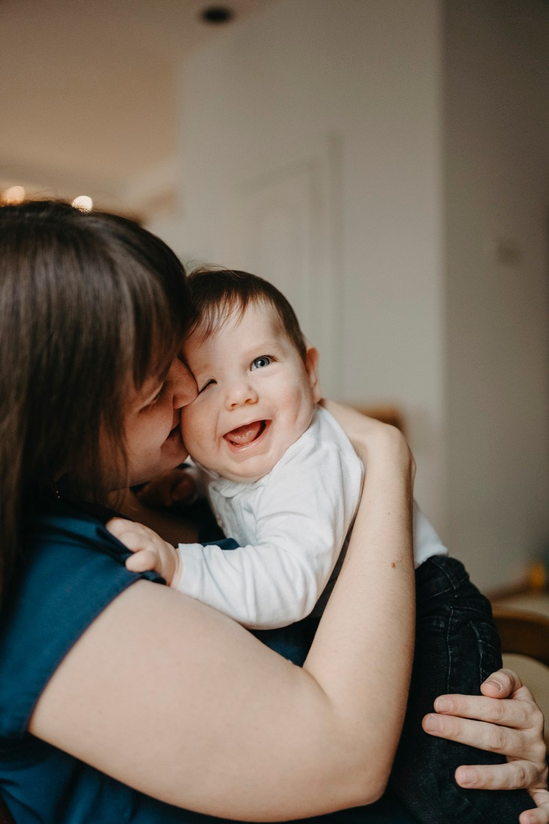 Porodicno fotografisanje kod kuce — Andjela, Lazar, Janko i Mihajlo. Deciji i porodicni fotograf u Beogradu Oksana Skendzic