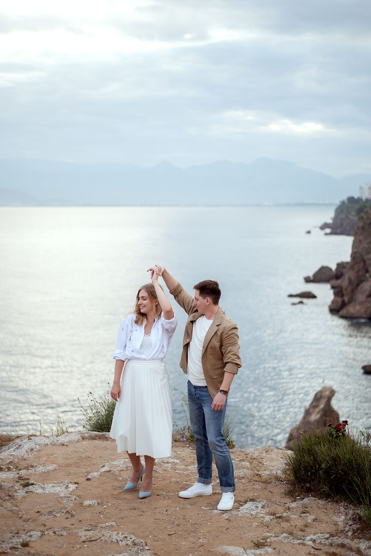 Скалы на море с шикарным видом. Фотограф Анталия, Кемер, Белек, Сиде Дарья Кая