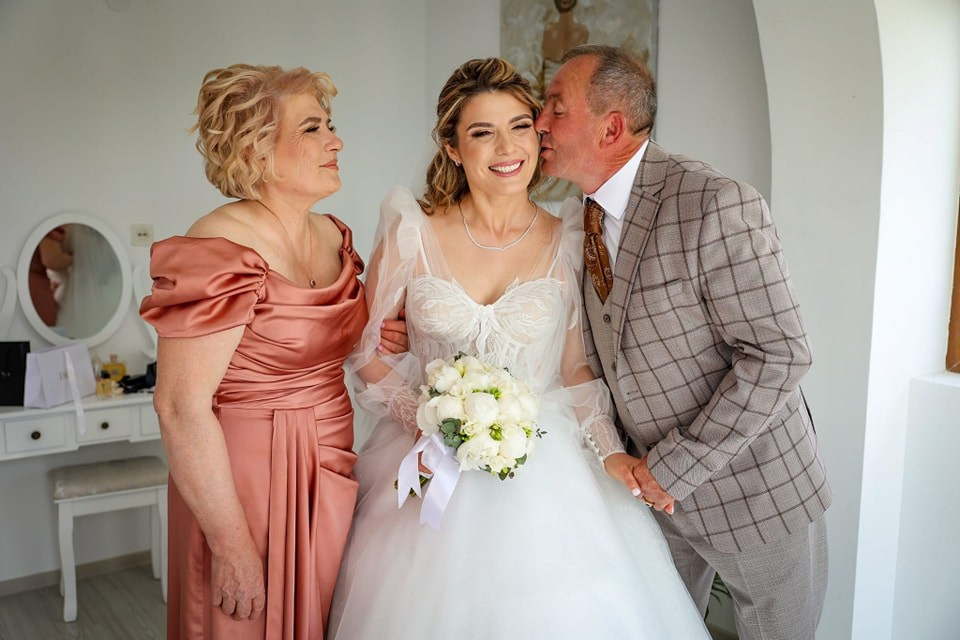 Catalina & Roger. Fotograf Nuntă Constanța - Moments by Gub
