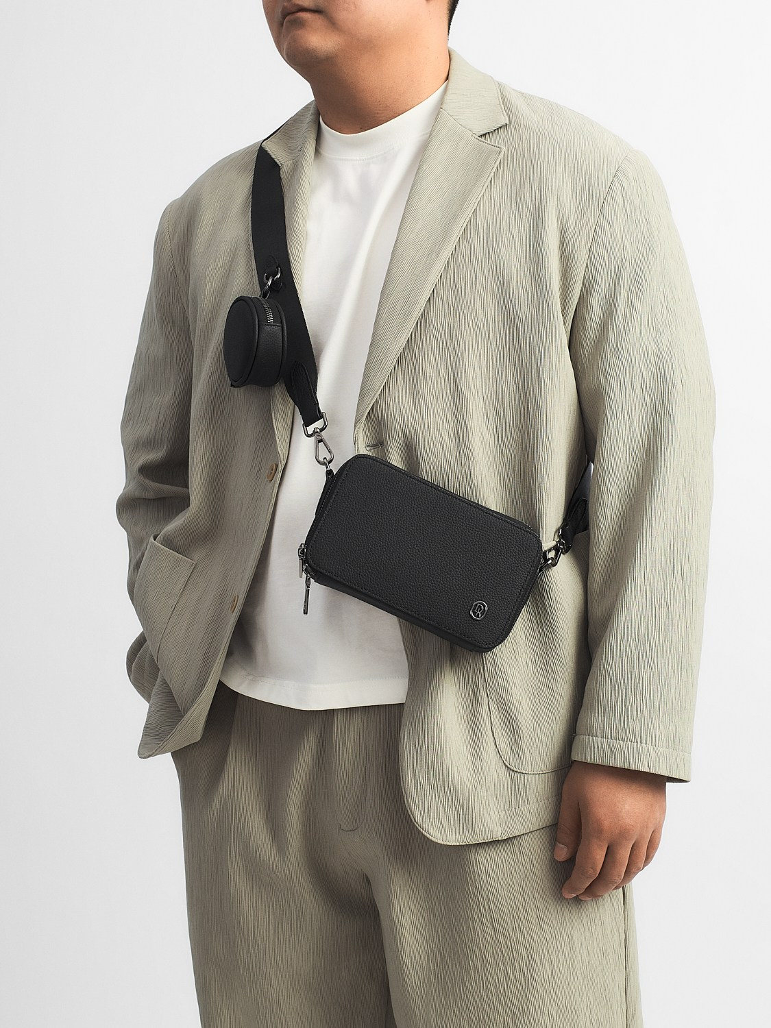 Сумки и кошельки. Предметная фотосъемка в Алматы. Студия фото и видео съемки товаров