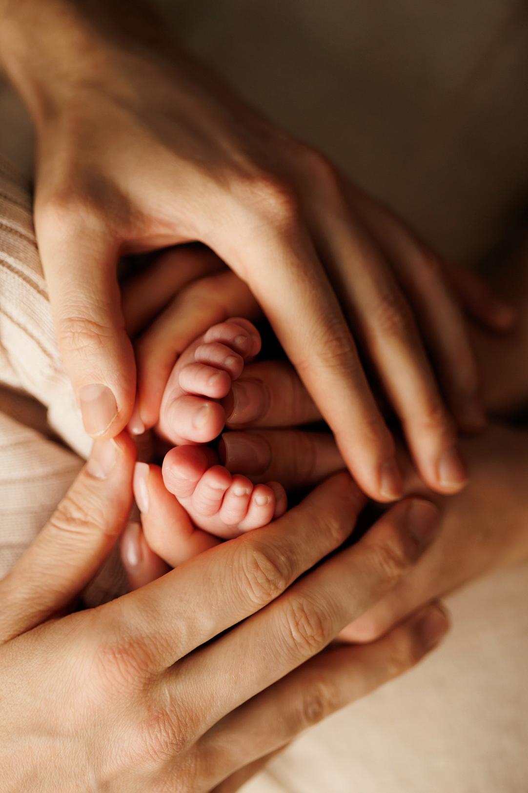 MATERNITY & NEWBORN professional Photography by Irene Chaikeen. Irene Chaikeen | Maternity and newborn photoshoot in Essex/London