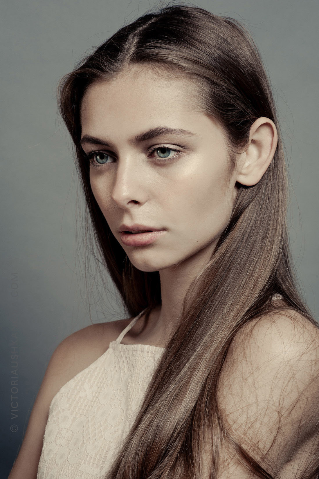 Model portrait. Fotograaf Amsterdam - Victoria Ushkanova