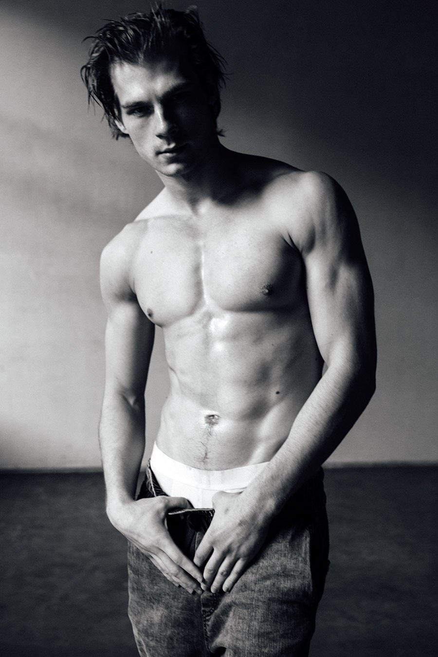 M Nude. Boudoir and art photography