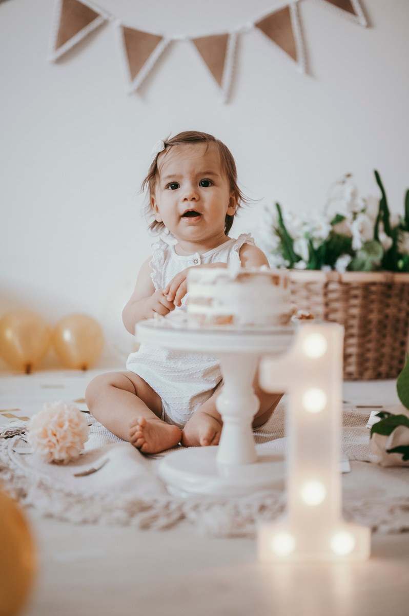 Srnin prvi rodjendan. Deciji i porodicni fotograf u Beogradu Oksana Skendzic