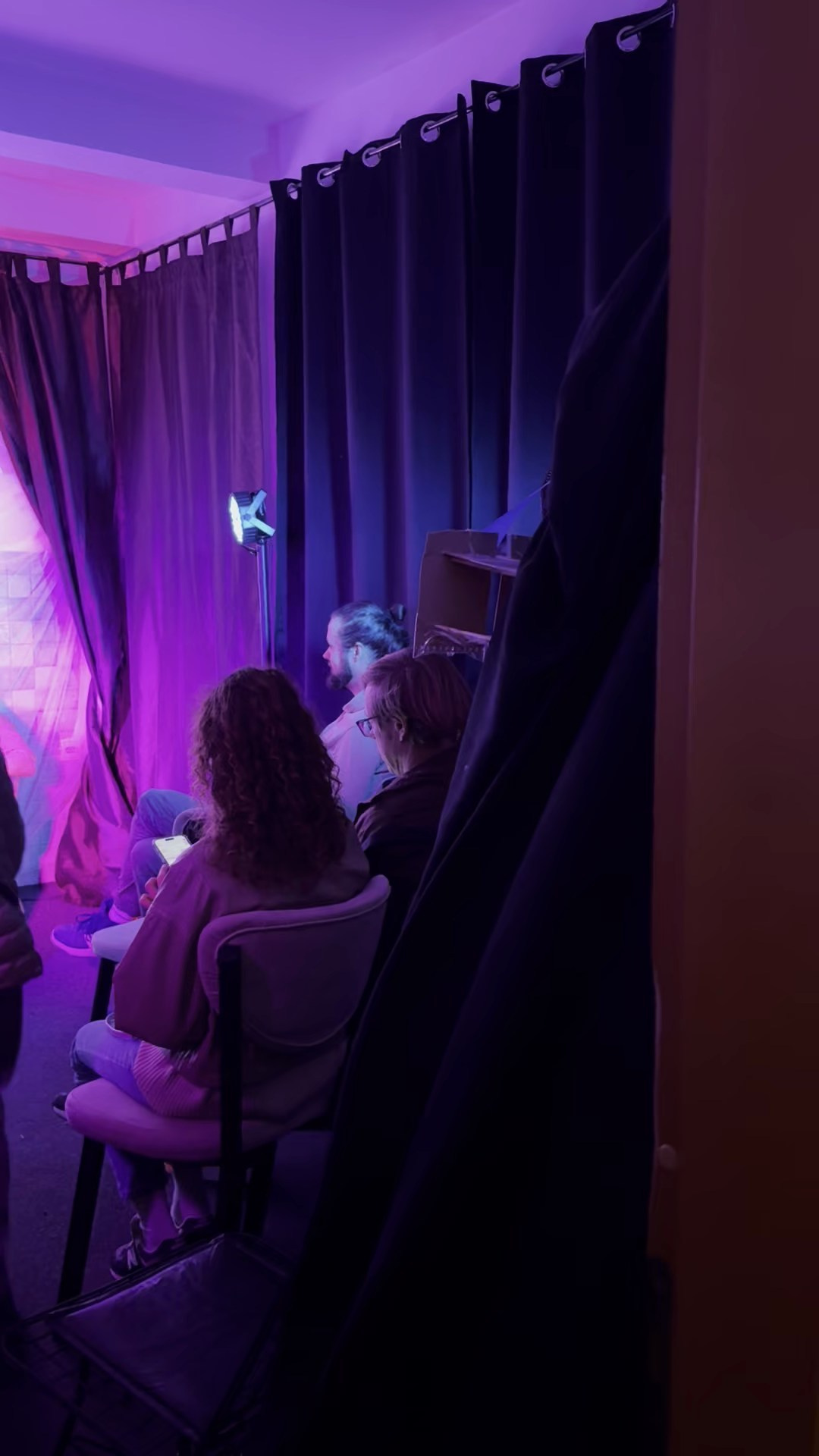 Фоторепортаж вистави у Будві. Портретний фотограф Альона Новгородцева