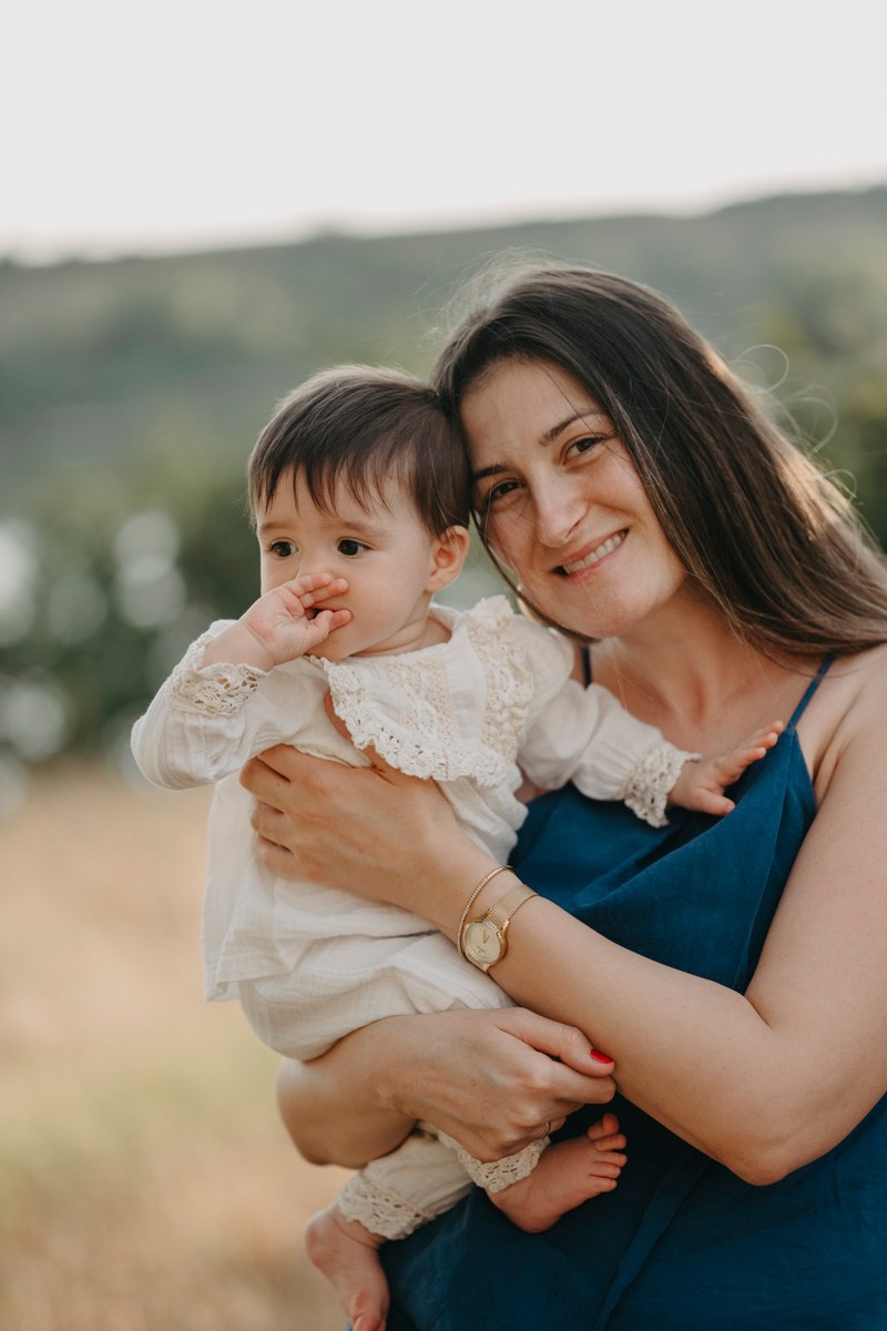 Jelena Milos Dunja i Mila / porodicno fotografisanje. Deciji i porodicni fotograf u Beogradu Oksana Skendzic