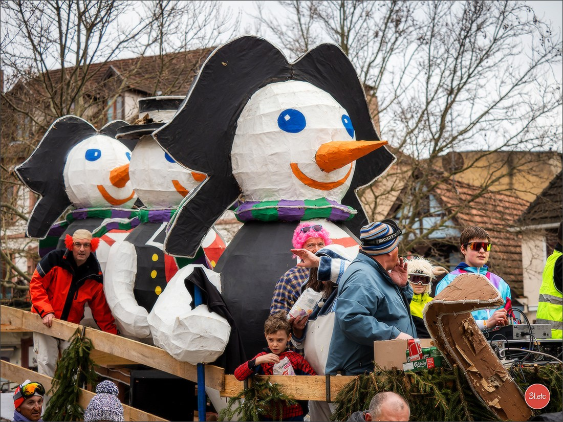 Traditional February carnival. Music, dancing, costume performances. C. Photographe à Strasbourg | Portraits, Studio, Enfants, Événements