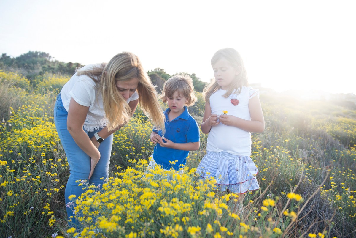 Madres. Fotografia de familias en Alicante Mónica Santonja