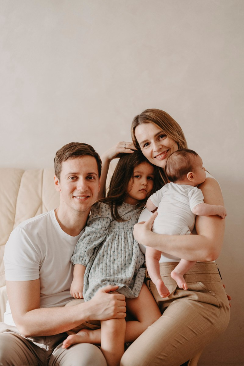 Marija Milan Masa i Dusan porodicno fotografisanje. Deciji i porodicni fotograf u Beogradu Oksana Skendzic