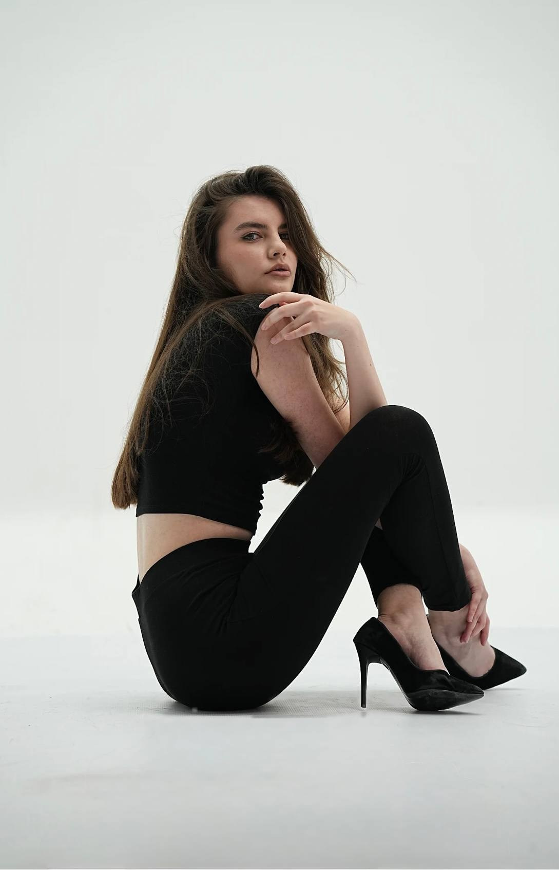 Gunel. BIG Model Agency. “Dare to Be Famous”