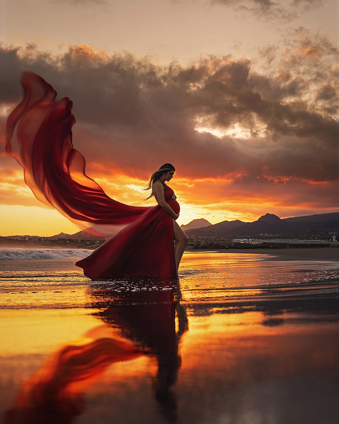 Sesión de embarazo en Tenerife – Fotos maternidad en la naturaleza. Tania Bonnet | Fotógrafa en Tenerife | Flying Dress & Family Photographer
