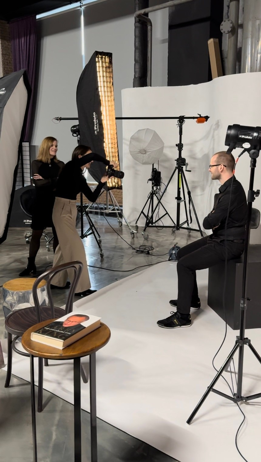 Price and booking. Dana Lišková — Empathetic Photographer | Introspective Artist |Neurodivergent Coach | Founder of Artepy.cz