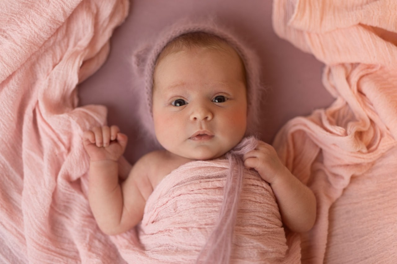Photographe famille a Bourges seance nouveau ne 