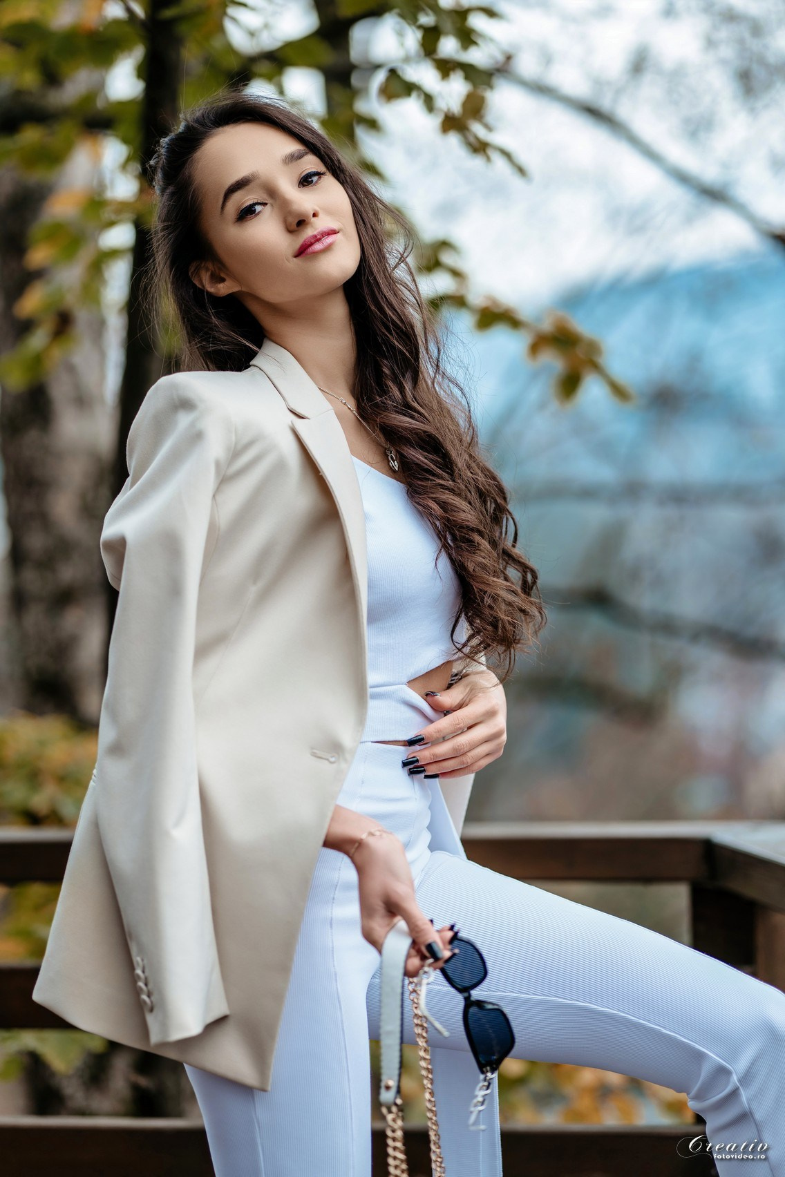 Oferta albume absolvenți 2026. Fotograf nuntă Bistrița | fotograf botez | Creativ Foto Video | Vasile Mizgan