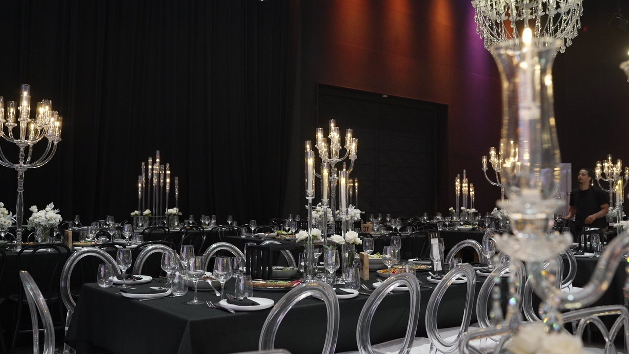 VIA / BASICO. Wedding and events photographers Studio Shalom