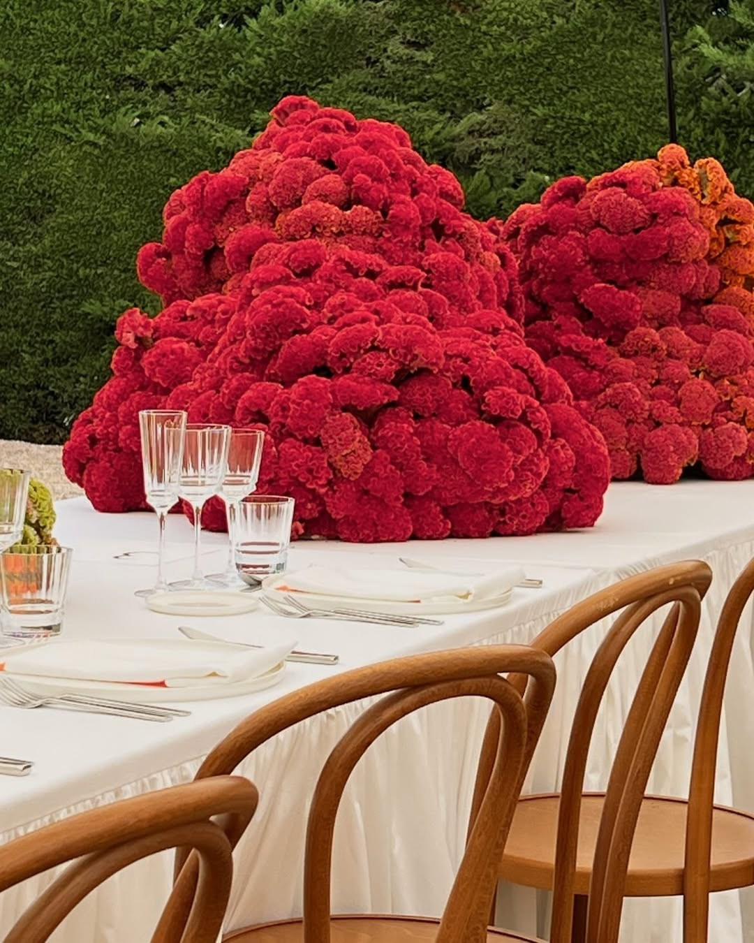 Flower installations in Santa Clotilde, Girona