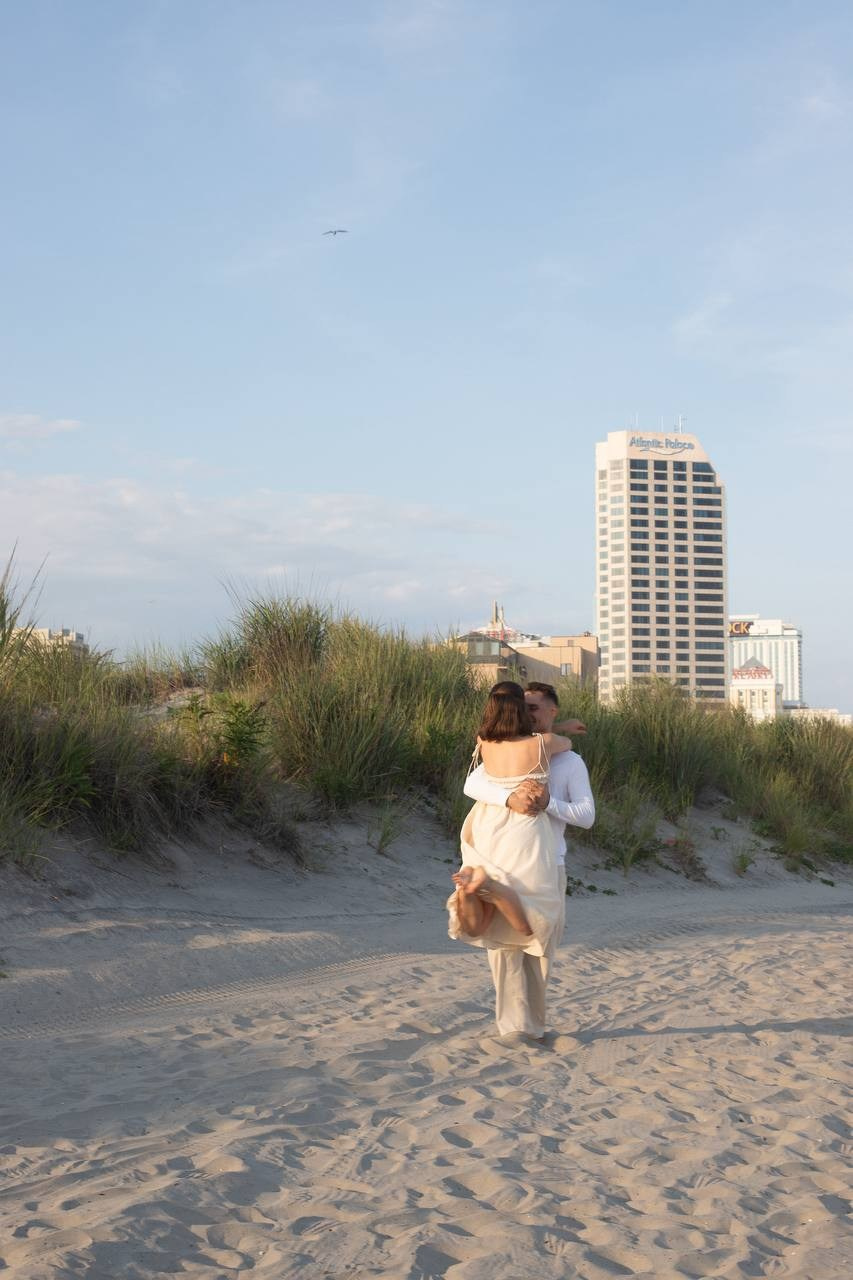 Beach pre wedding. Wedding Photographer & Videographer