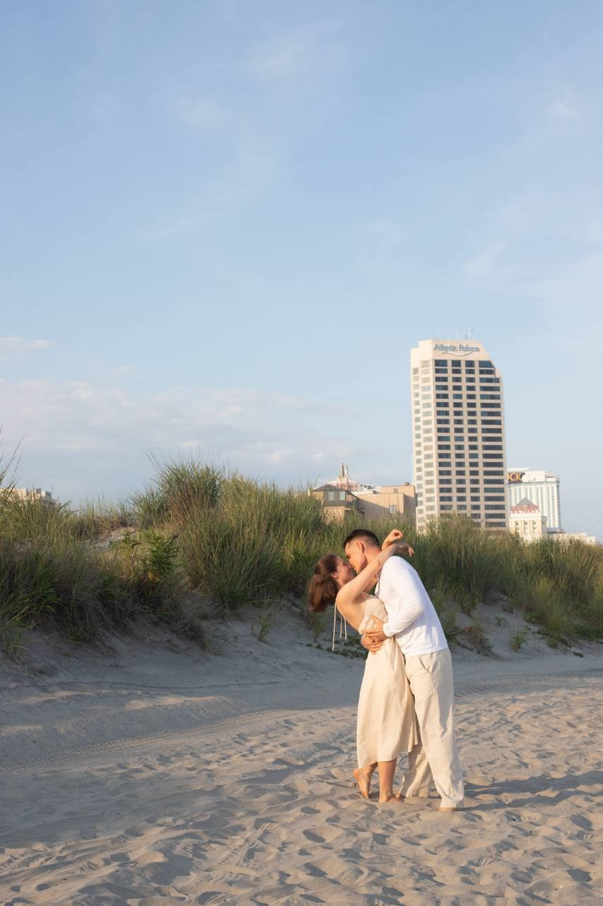 Beach pre wedding. Wedding Photographer & Videographer