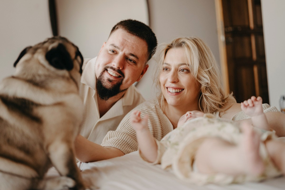 Jelena, Uros i Vasilije / porodicno fotografisanje kod kuce. Deciji i porodicni fotograf u Beogradu Oksana Skendzic