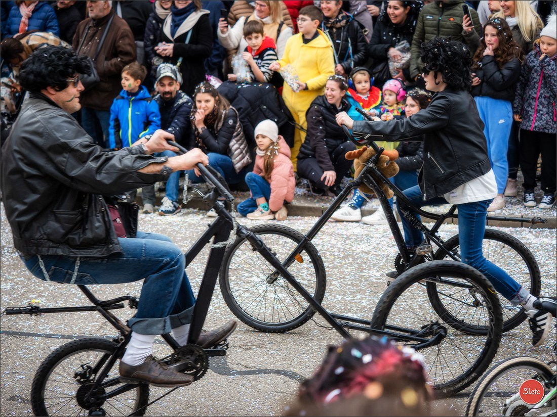 Traditional February carnival. Music, dancing, costume performances. C. Photographe à Strasbourg | Portraits, Studio, Enfants, Événements