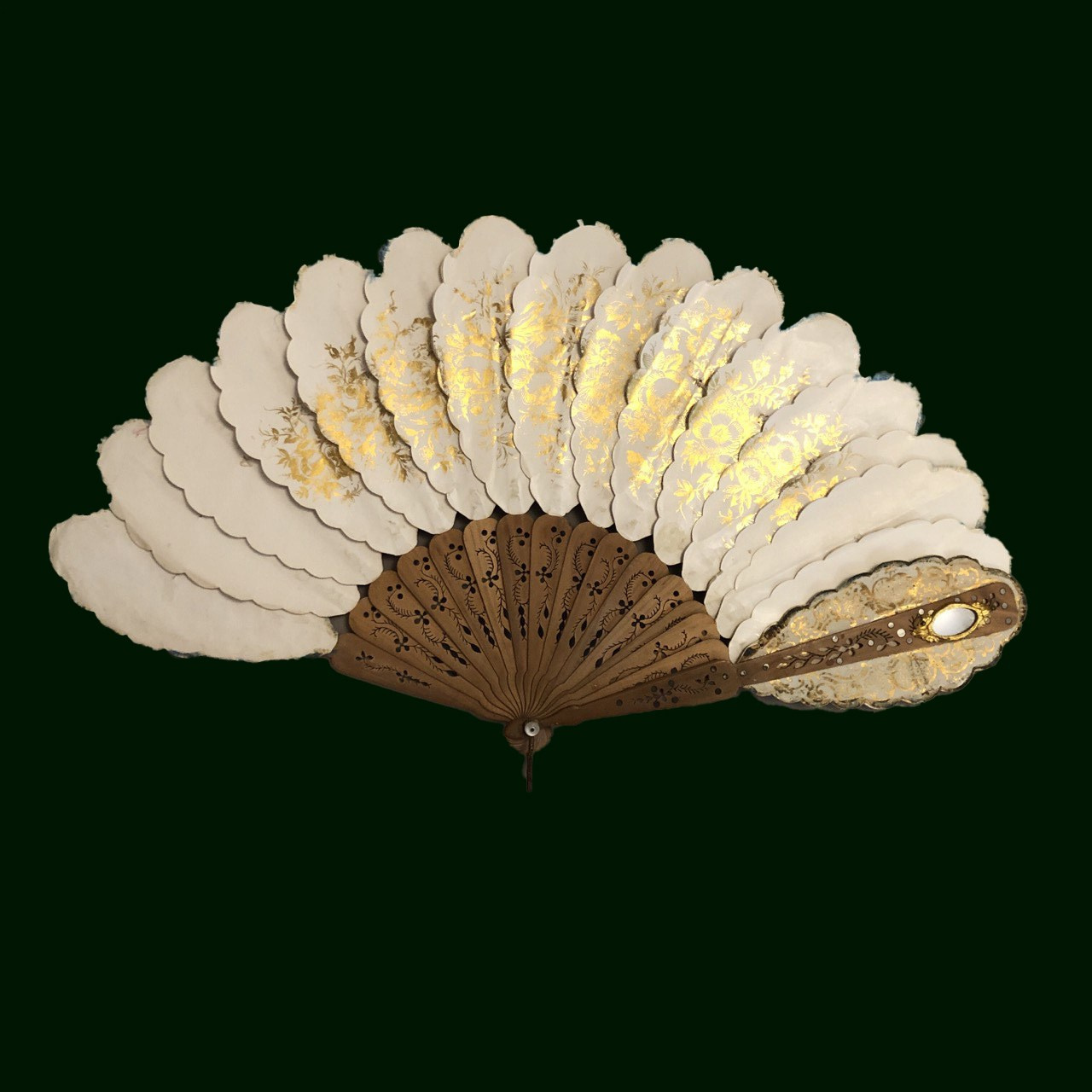 Palmet. Современнные и актикварные украшения в Барселоне, Москве и Санкт-Петербурге