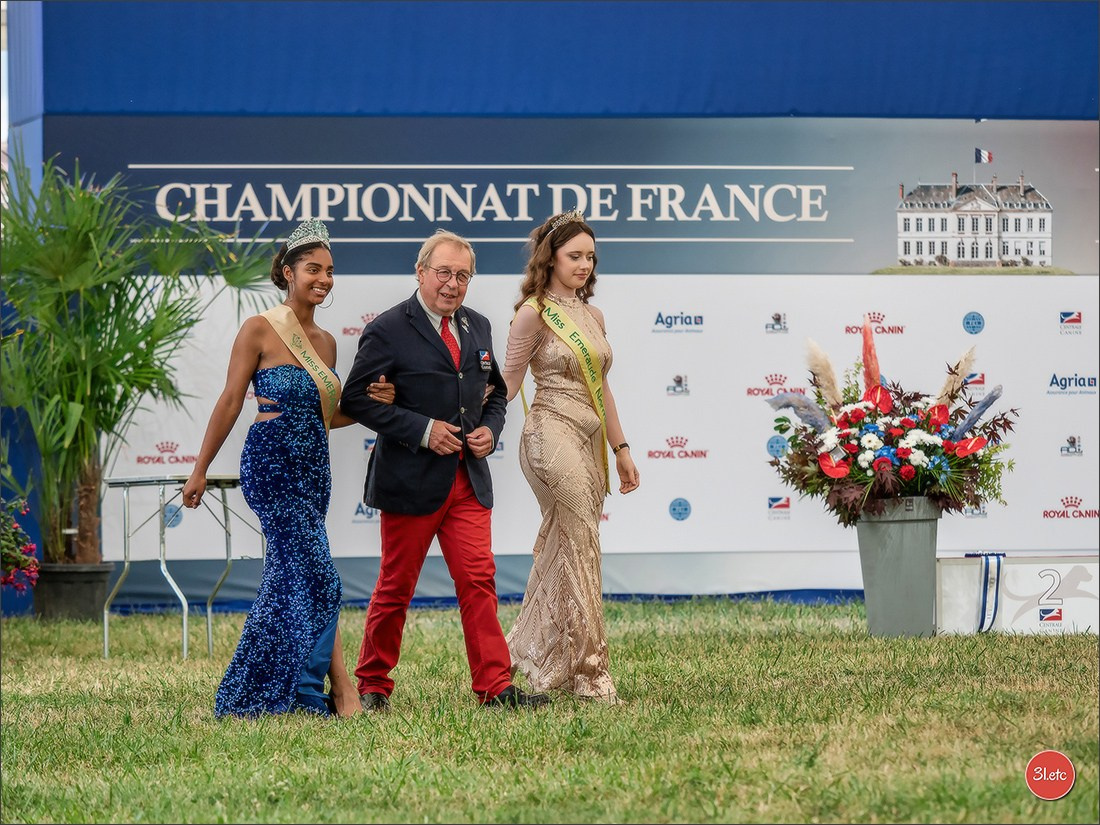 Championnat de France du chien de race  🇫🇷  DIJON (château de Brognon) 7-8/06/2025. Photographe à Strasbourg | Portraits, Studio, Enfants, Événements