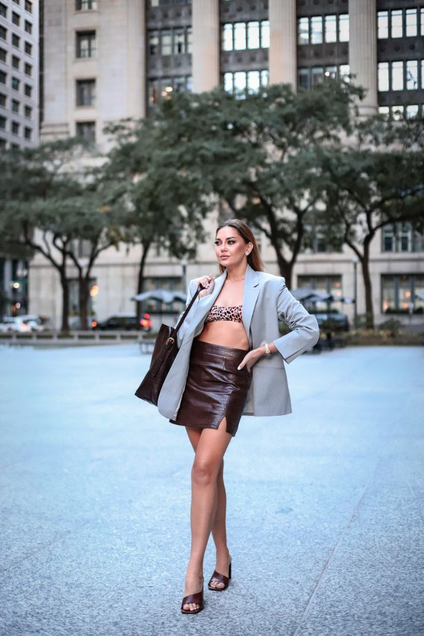 Street shoot with Yulia. VALERIIA VIUNOVA individual shooting\love story\event\brand