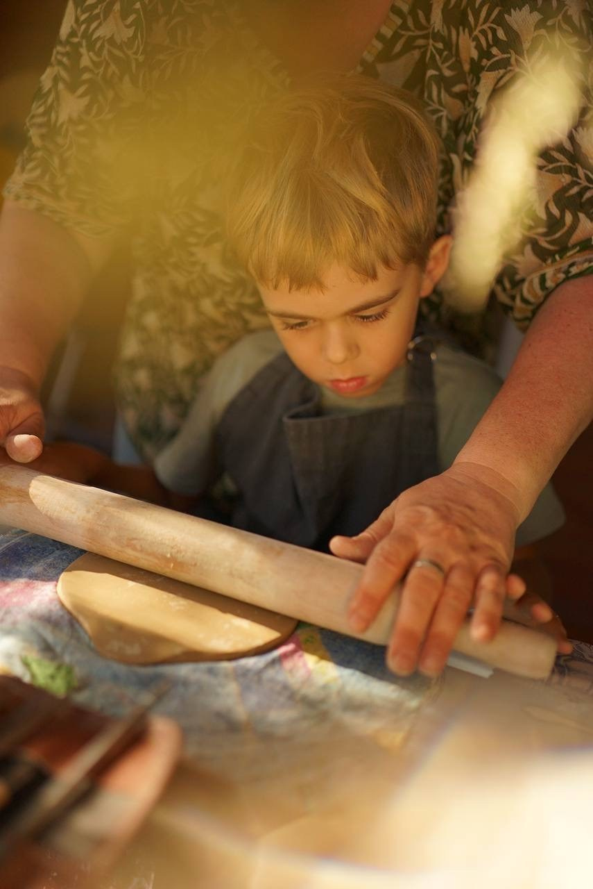 Tima and granny. Professional Photographer Abu Dhabi, Dubai — Yulia Ismoilova | 2025