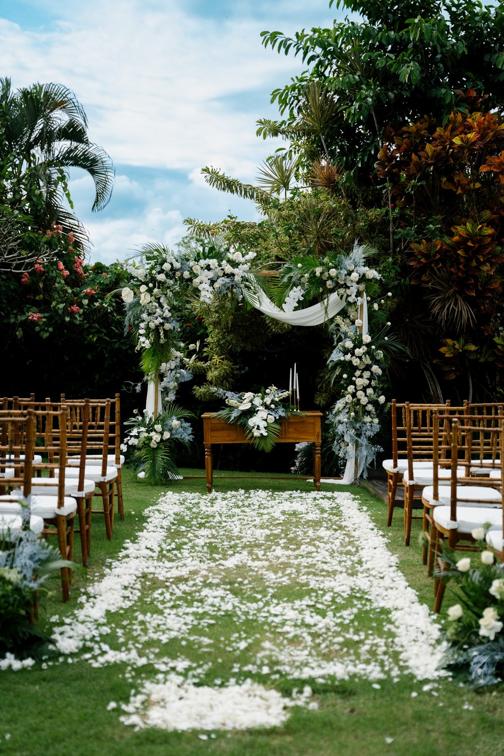 Bali Villa Wedding Photography. Female Photographer in Bali