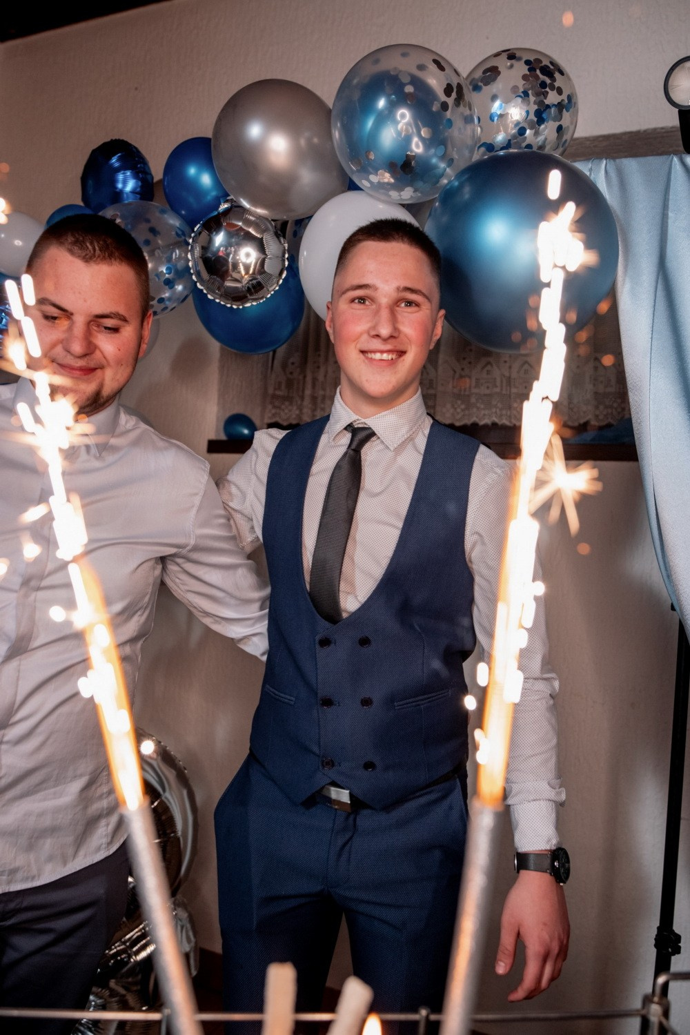 FOTOGRAFISANJE PUNOLETSTVA. Fotografi iz Backog Petrovca David i Andrea Stojanovic