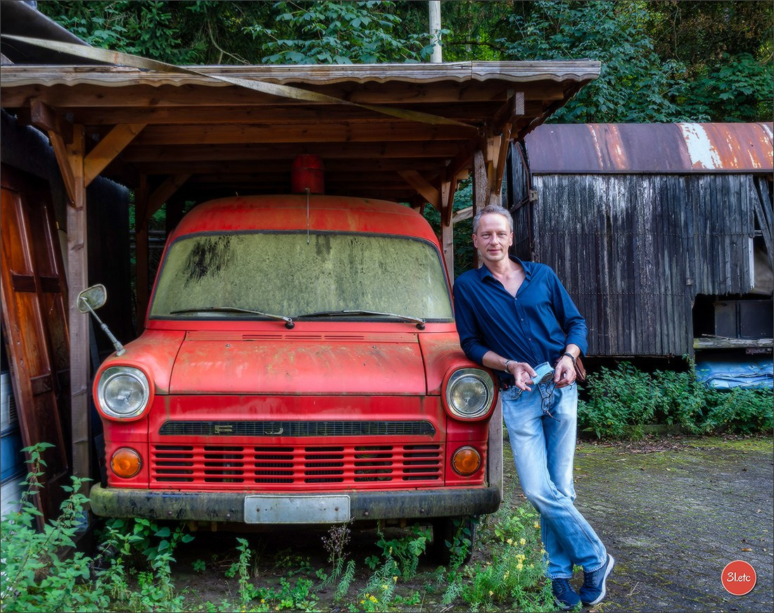 Удивительное место - частный музей старинного хлама - Fahrzeugmuseum. Photographe à Strasbourg | Portraits, Studio, Enfants, Événements