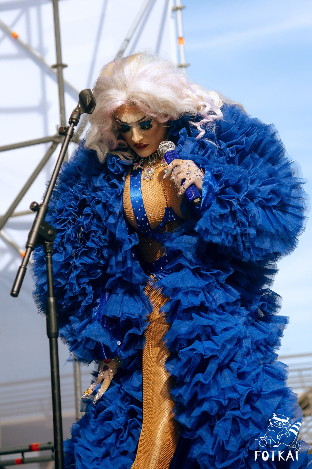 Cariña: La Fiesta 2025 Alicante — fotos del festival LGTBI y drag shows | FOTKAI