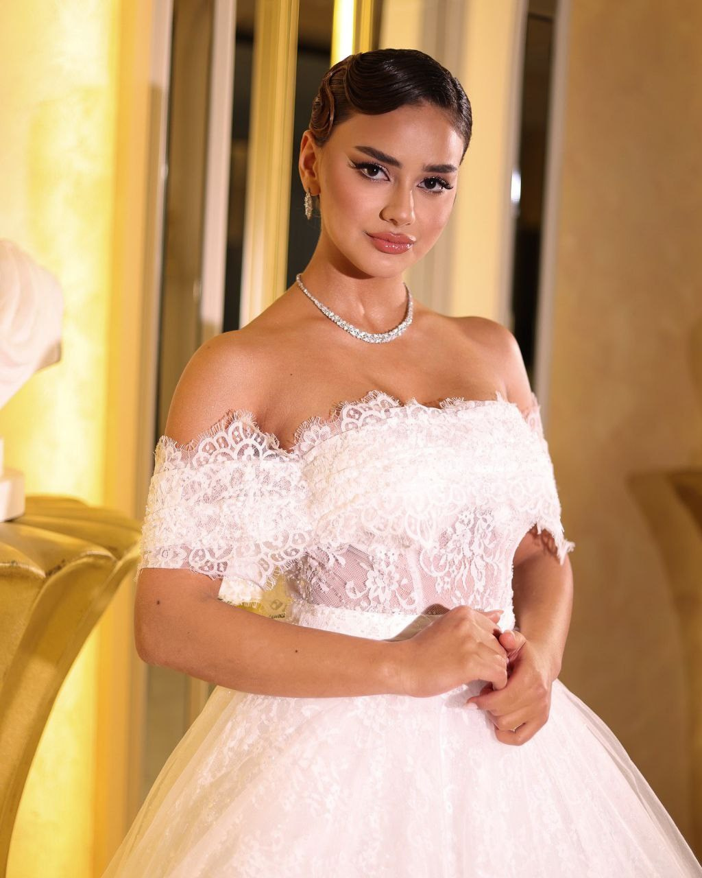 Aynur. BIG Model Agency. “Dare to Be Famous”