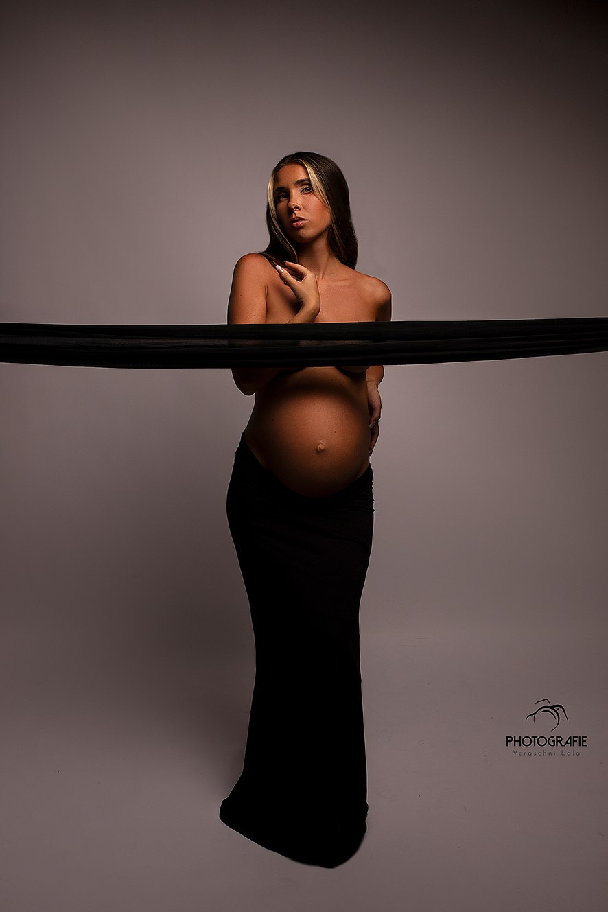 BABYBAUCH. Neugeboren und Babybauchfotoshooting in Cloppenburg