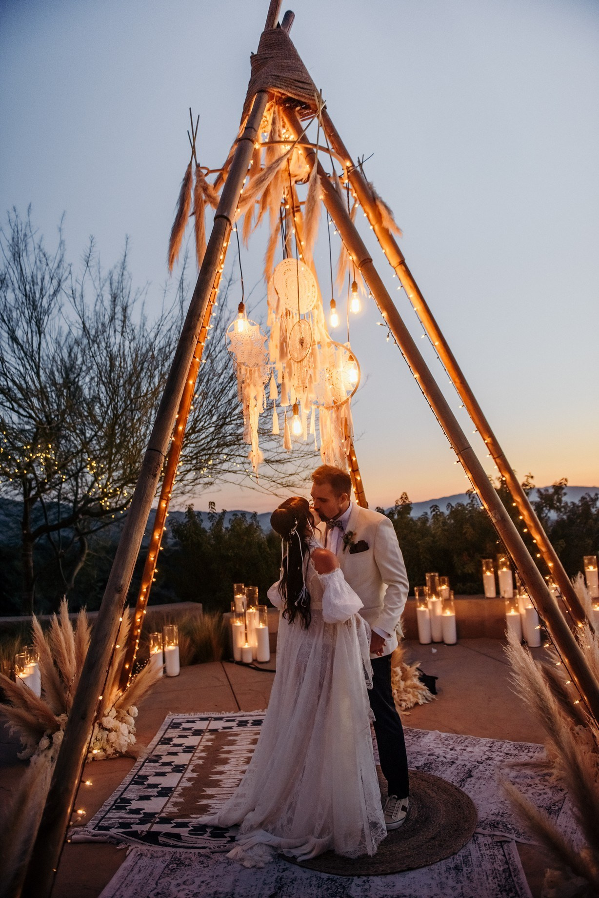 Wedding photo shoot. Wedding photographer. Wedding, maternity and family photographer in Charlotte Tasha Minn